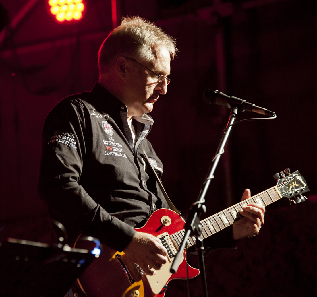 Gitarrist im Spotlight